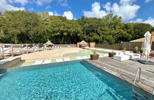 Grand-Bourg Apartment | La Gaëline - Wifi, Accès Piscine & Plage