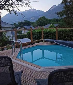 Lathuile Apartment | LA GRANGE SAVOYARDE-Spa-Piscine-Proche lac-Charme-Détente- 3 Etoiles