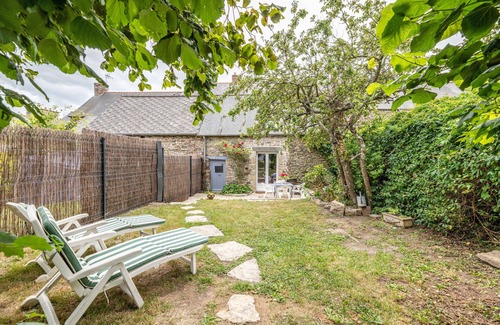 Pleudihen-sur-Rance House | La Maison des Fées - Three Bedroom House, Sleeps 6