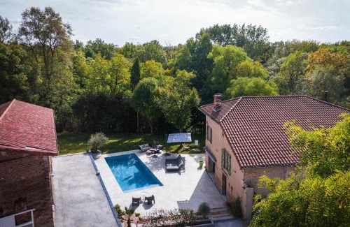 Brens House | La Maison du Bonheur - Grande Piscine & Terrasse