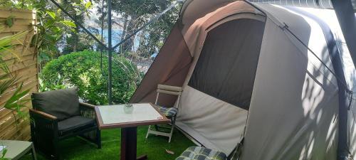 Istres Bed & Breakfast | La Palmeraie