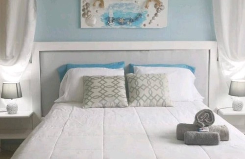 El Farallon del Chiru House | La Perla de Farallon Bed and Breakfast