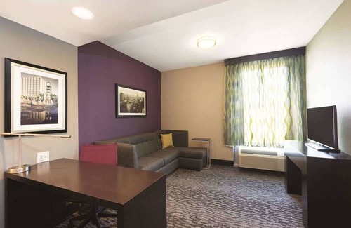Downtown Memphis Hotel | La Quinta by Wyndham Memphis Downtown