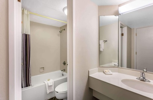 Odessa Hotel | La Quinta Inn by Wyndham Odessa