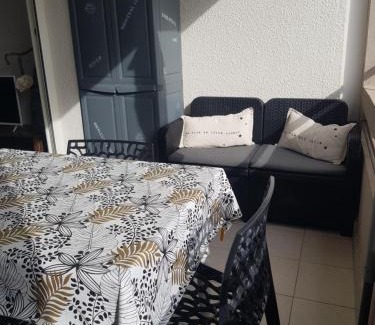 Frontignan Apartment | La Rose des Sables, T2 à la mer, terrasse et garage