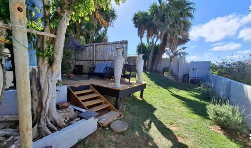 Mossel Bay Apartment | La Santos Beach view Villa with 3 Bed , 3 Bath, Jacuzzi, Sea view