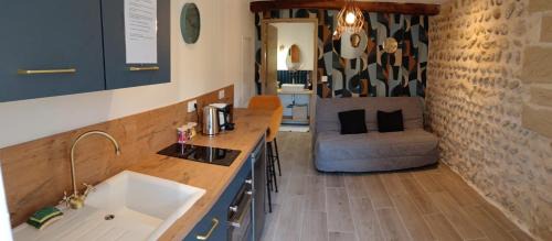 Le Chalon Apartment | La Source Bleue