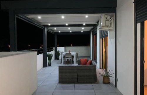 Centre-Ville Apartment | La terrasse du lagon