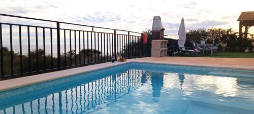 Salobrena House | La Torrecica, con carácter andaluz y magníficas vistas al mar y Sierra Nevada