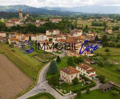Nozzano Castello Apartment | La Toscana sotto il castello