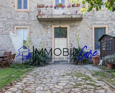 Nozzano Castello Apartment | La Toscana sotto il castello