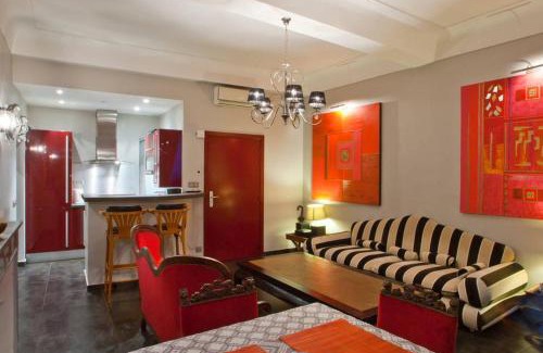 Antibes Old Town Apartment | la Tourraque