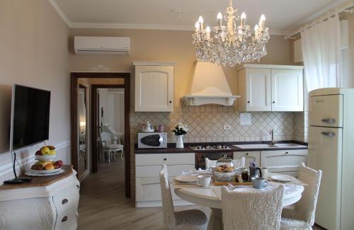 Montecarlo Apartment | La Valinfiore Charmante Wohnung Mit Pool