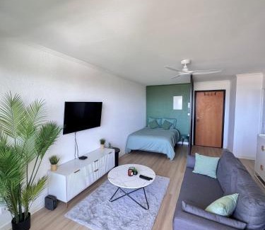 Saint-Denis Apartment | La Verrière