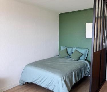 Saint-Denis Apartment | La Verrière