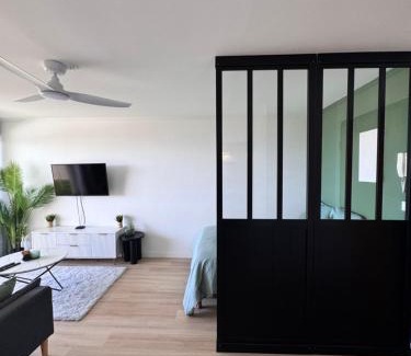 Saint-Denis Apartment | La Verrière