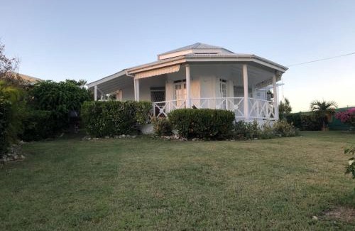 Saint-Francois House | La villa les palmiers simplicité convivialité