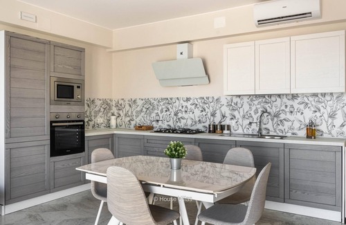 Avola Apartment | La Zagara in Avola With 2 Bedrooms and 2 Bathrooms