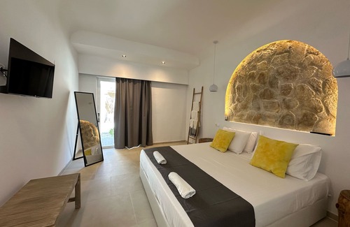Faliraki Hotel | Ladiko Inn Hotel Faliraki - Anthony Quinn Bay