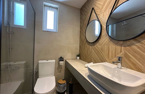 Faliraki Hotel | Ladiko Inn Hotel Faliraki - Anthony Quinn Bay