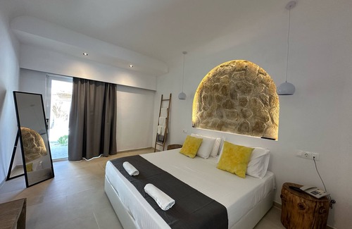 Faliraki Hotel | Ladiko Inn Hotel Faliraki - Anthony Quinn Bay
