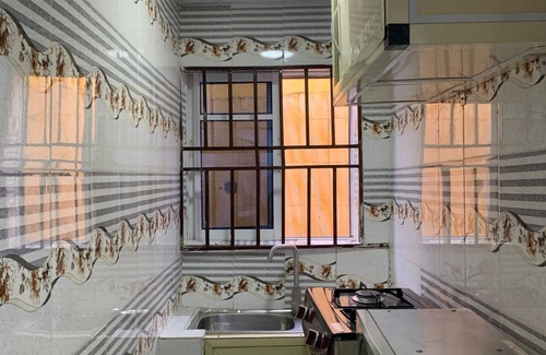 Somolu Apartment | Lagos 1-Bed Apt, Sleeps 2 with AirCon & Parking