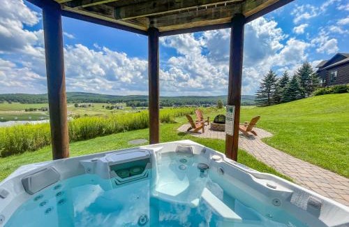 Swanton House | Lake Access Dock Hot Tub Fire Pit Game Room More