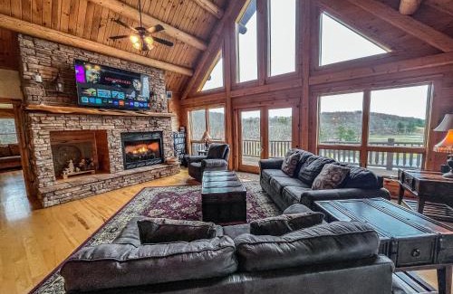 Swanton House | Lake Access Dock Hot Tub Fire Pit Game Room More