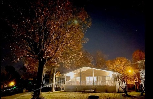 Grove House | Lake Frontage home with private dock, Relax-Refresh-Renew, Sleeps 10.