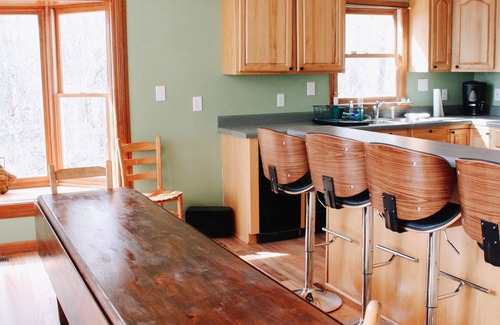 Reed Creek House | Lake Hartwell house, steps away from your boatdock
