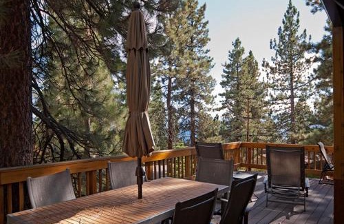Lake Forest House | Lake Haven at Dollar Point - Spacious 4 BR w Lake Views, Sauna, Near Ski Resorts!