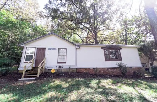 Scottsboro Cabin | Lake Lodge - 2 bed/2 bath Cabin