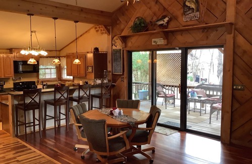 Grove Cabin | Lake lodge with Grand Lake views close to marina and Honey Creek Hive Mini Golf