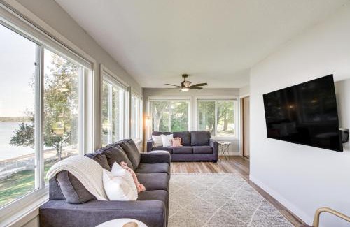 Alexandria House | Lake Mary Cottage with Private Beach and Boat Dock
