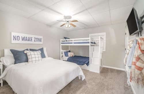 Stokes House | Lake Point Escape on Belews Lake