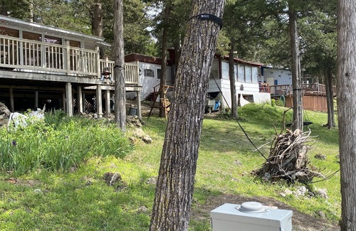 Roach Cabin | Lake View Cabin - Cozy Cabin Lake of the Ozarks