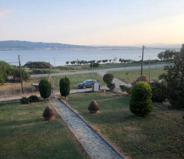 Volvi House | LAKE VIEW HOUSE