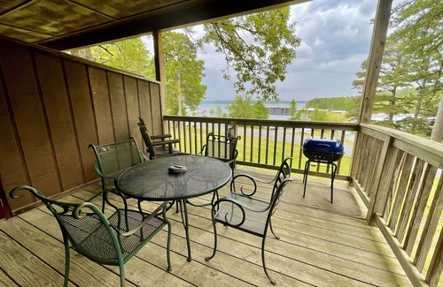 Mount Ida Apartment | Lake View Queen Guest Room With Two Queens, Sleeper Sofa And Patio Overlooking Lake Ouachita. 1 Bedroom Hotel Room by RedAwning