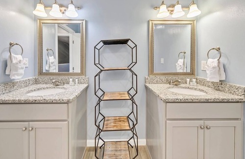 Miramar Beach Cottage | Lakefront 226 3 Bedroom Condo by Redawning