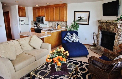 Tahoe Vista Condo | Lakefront condo right on the water