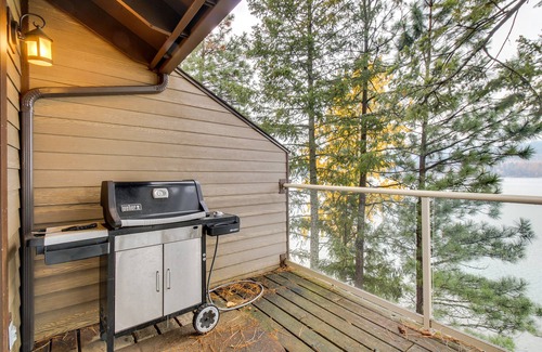 Whitefish Condo | Lakefront Condo with Wonderful Views - Easy Access to Nearby Skiing