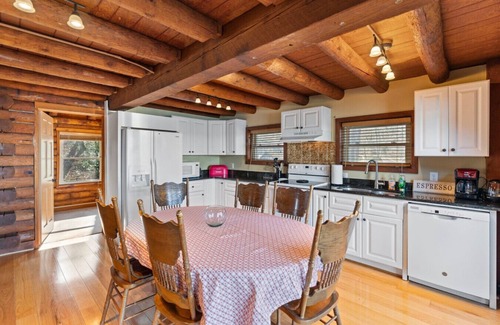Lake Norman of Catawba House | LakeFront Lodge- New to Lake Norman!