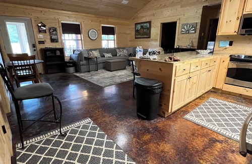 Higden Cabin | Lakehouse Cabin Higden Greer’s Ferry