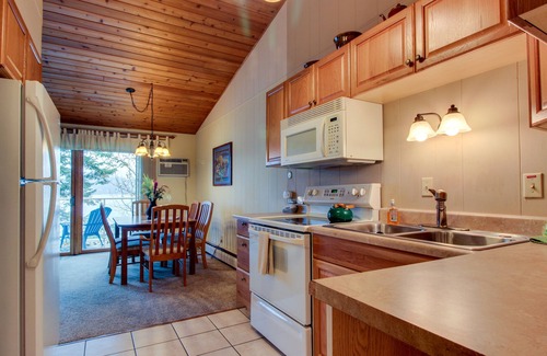 Whitefish Condo | Lakeside condo with pool, hot tub, sauna & beach access