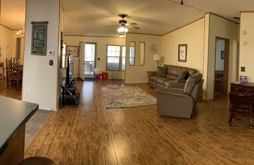 Wynnburg Cabin | Lakeside View Lodge overlooking beautiful Reelfoot Lake