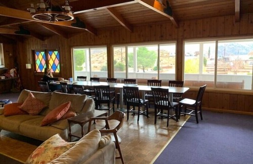 Sequoia National Forest Cabin | Lakeview Legacy Lodge at Lake Isabella