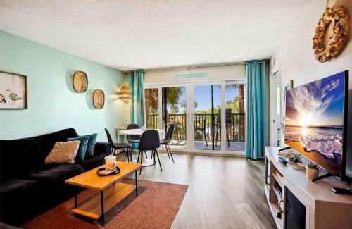 Sunset Beach House | Land's End 1-303 Gulf View