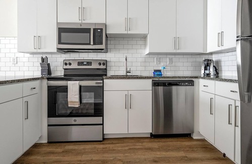 Concord Apartment | Landing | Amazing 1BD, Clubhouse, Pool