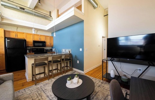 Petersburg Apartment | Landing | Amazing 1BD, Pool, Courtyard