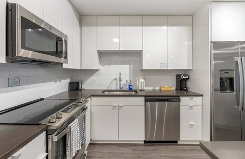 Port Tampa City Apartment | Landing | Beautiful 1BD, Gym, Clubhouse